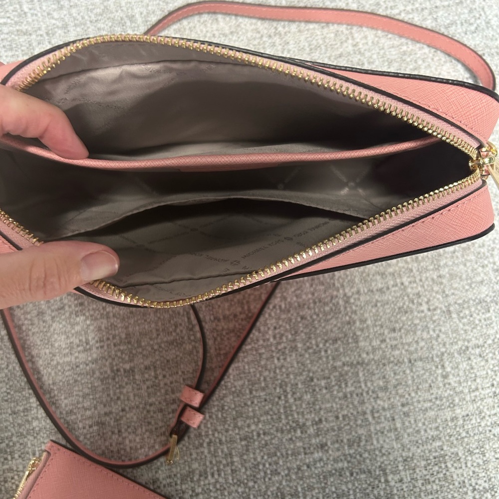 Michael Kors Large EW Crossbody Bag & Wallet Pink - Picture 6 of 7